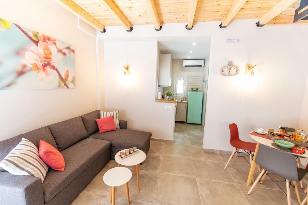 Mantisses 3 Apartment กาลามาตา ภายนอก รูปภาพ